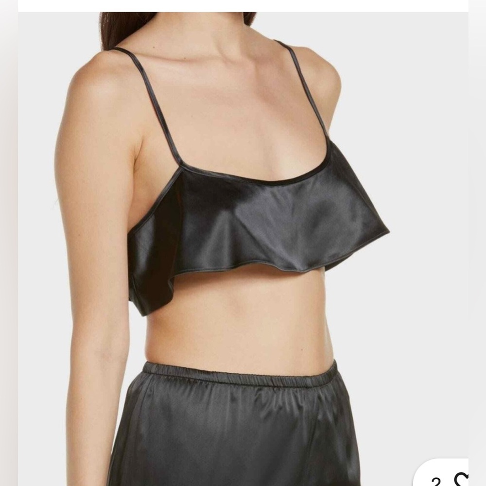 SKIMS - flowy crop top
